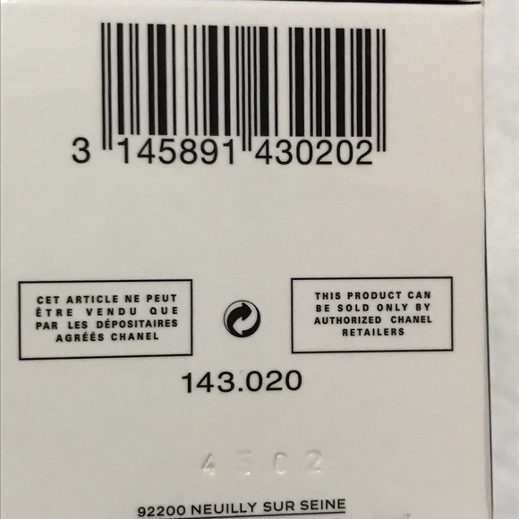 Chanel Large 1.7oz Hydra Beauty Serum BNIB - Picture 5 of 6